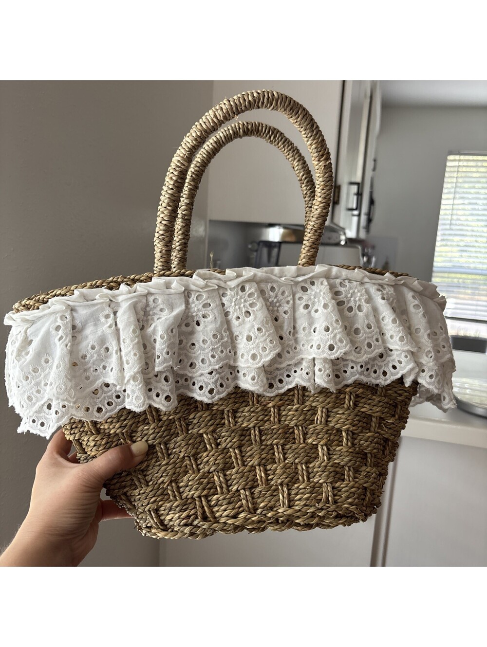 C & C California Woven Tote Rounded Top Handles White Eyelet Lace